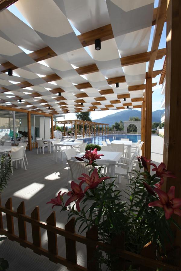 Hotel Riviera Borsh Exterior photo